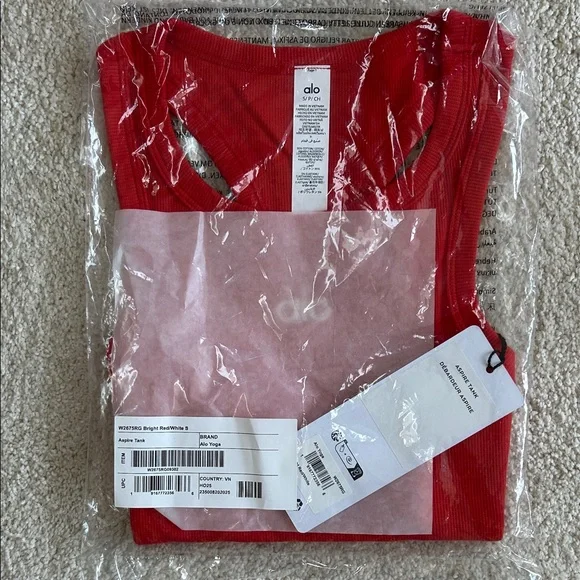ALO Yoga Aspire Tank-NWT!! - Picture 4 of 10